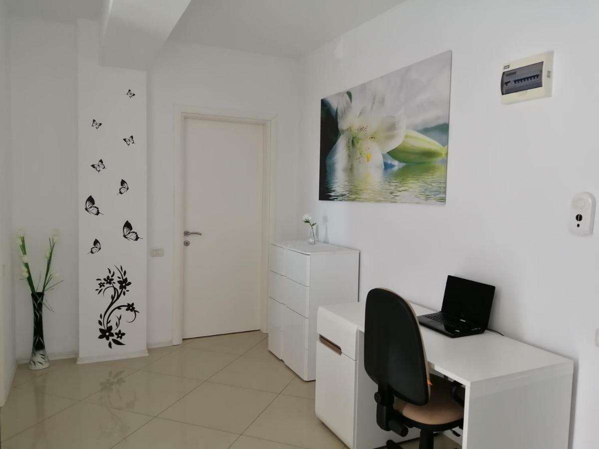Apartament Negru Voda Piteşti Exterior foto